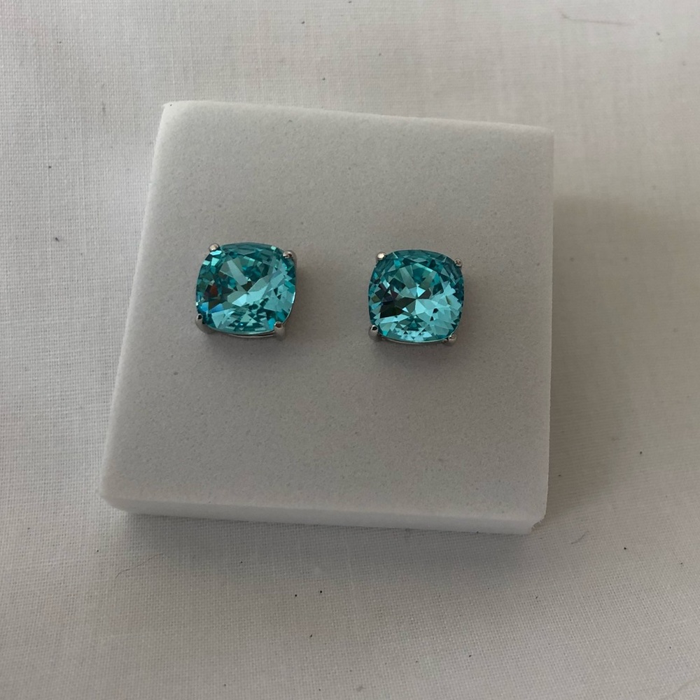 Origami Owl earrings in teal color
